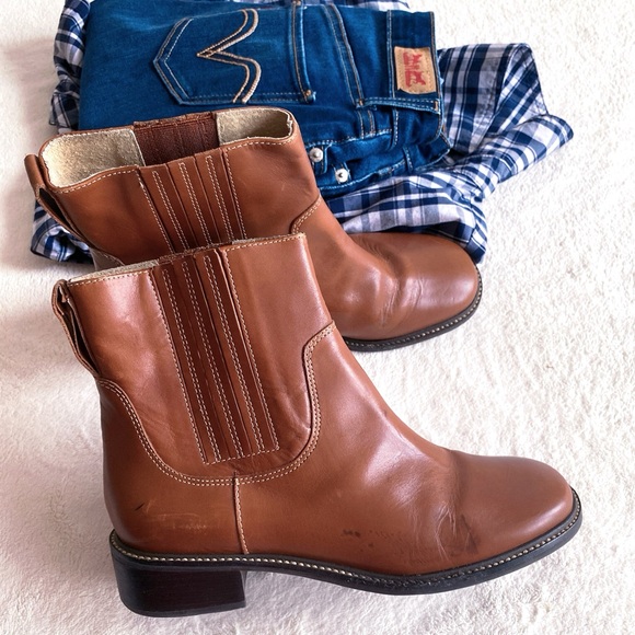 L.L. Bean leather ankle boots - Picture 4 of 16